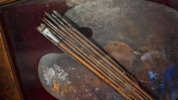 الرسام القاتل.. طعن صديقه لأنه سأله عن البطاطا!