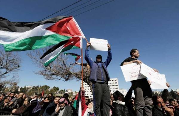 الشارع الأردني يطالب بإسقاط الحكومة ومجلس النواب