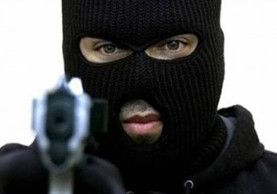 سطو مسلح على محل في إربد