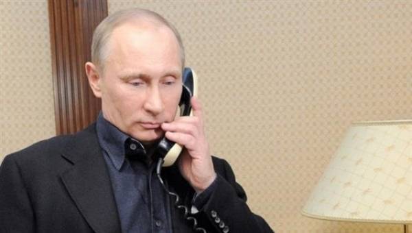 بوتين : لا امتلك هاتفا ذكيا والانترنت اختراع نصف إباحي.