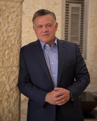 جلالة الملك :ما حدا أحسن من حدا إلا بالإنجاز