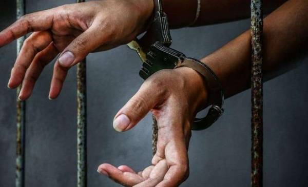 القبض على مطلوب مصنف خطير في البلقاء