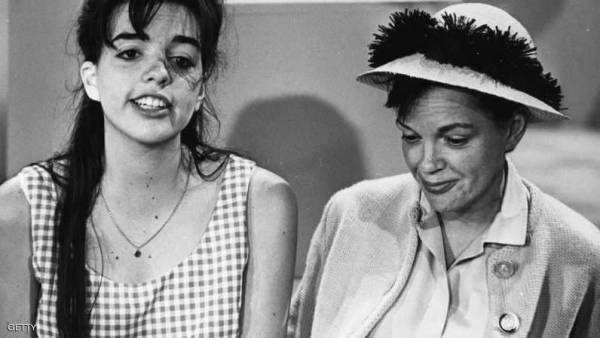 مقتنيات الممثلة ليزا مينيلي في مزاد