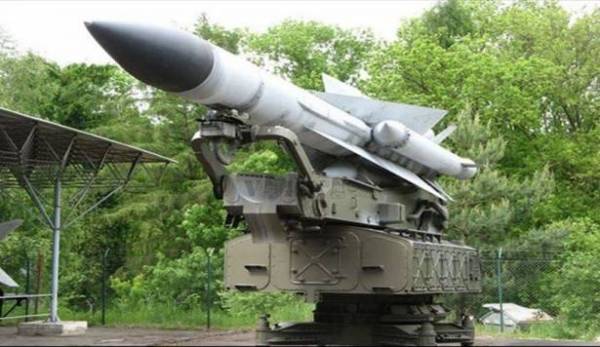 الجيش السوري يملك 4500 صاروخ سام 5 اس 200 المضاد للطائرات