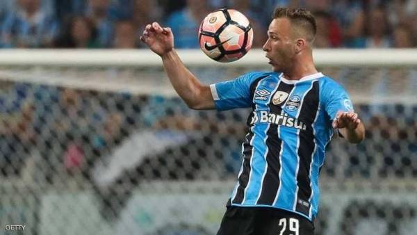 برشلونة يضم صاروخ غريميو بـ40 مليون يورو