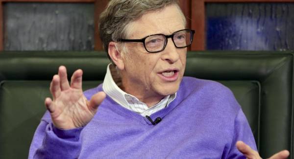 بالفيديو... بيل غيتس يجهل كم ينفق على بقالته اليومية