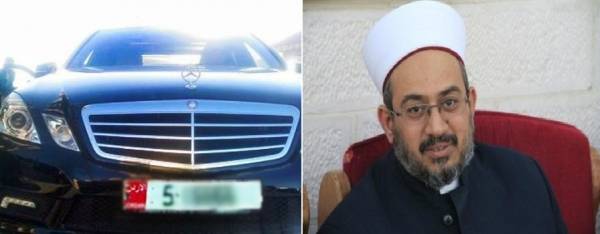 د. ابو البصل يركن السيارة الحكومية  في مبنى وزارة الاوقاف ويرفض استخدامها