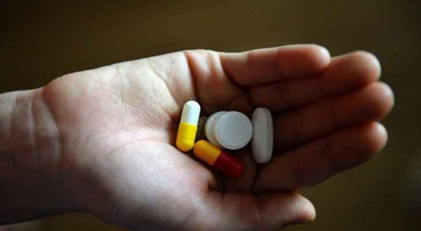 شاب يحاول الانتحار بتناوله كمية كبيرة من الأدوية في اربد