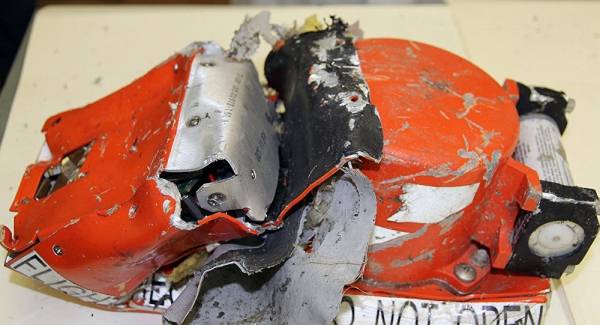 العثور على الصندوق الأسود للطائرة الإيرانية المنكوبة