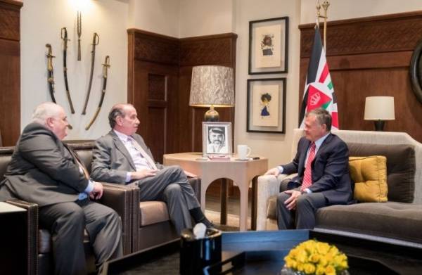 الملك يستقبل وزير الخارجية البرازيلي وقائد القوات الجوية البريطانية