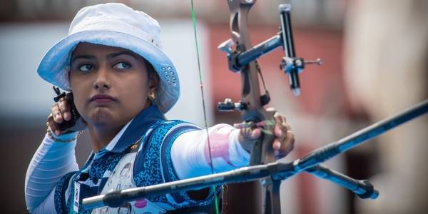 هربت من الفقر والذل إلى الرياضة.. الهندية ديبيكا تحكي كيف أصبحت أفضل رامية سهام في العالم؟