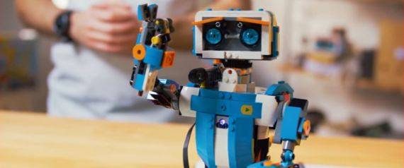 روبوتات تطلب الطعام وبرمجيات تساعد طفلك على التفكير المنطقي .. تعرَّف على جيل جديد من الألعاب التعليمية