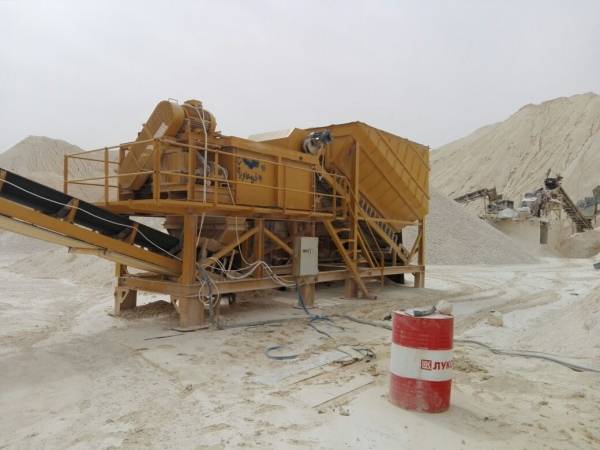 نائب يسرق 120 دونم من أراضي الدولة في مادبا ويقيم كساره (وثائق وصور)