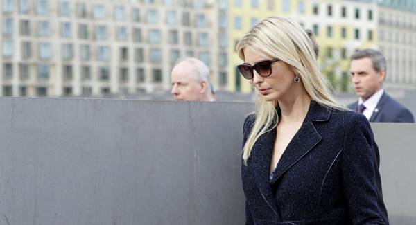 إطلالة جريئة لإيفانكا ترامب تثيير ضجة على السوشال ميديا (صورة)