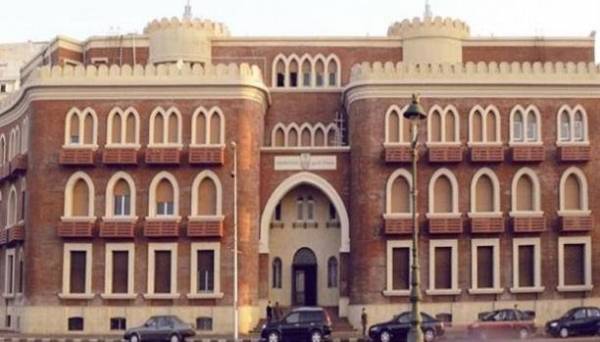 سخرية من مراقبة حمامات الطالبات في جامعة الإسكندرية