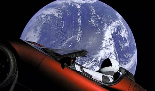 بالفيديو: أول سيارة طائرة في العالم.. سعرها ومواصفاتها