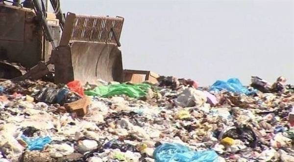 أمريكية ترمي مجوهرات قيمتها 100 ألف دولار في القمامة