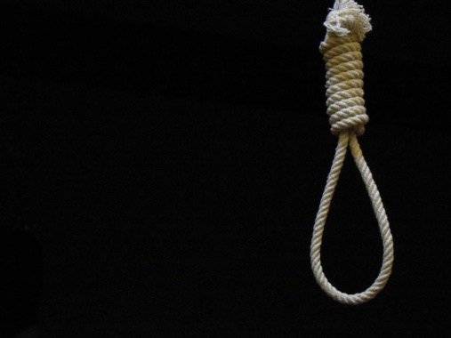 الأمن يحقق بشبهة انتحار شاب في البادية الشمالية