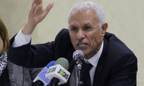 تبادل الاتهامات بين العرموطي والطروانة داخل المجلس