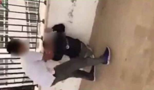 أمام مدرسة الشويفات.. الدكتور عمر الرزاز ينحني ويطالب يعقوبة ناعمة في الفيديو الذي هز الأردن