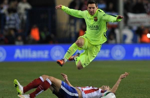 تعرف على 5 سحرة في عالم كرة القدم (فيديو)