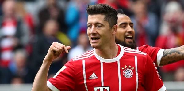 بايرن ميونخ يوجه صدمة لريال مدريد بشأن ليفاندوفسكي