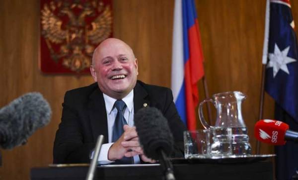 سفير روسي يحذر من حرب باردة