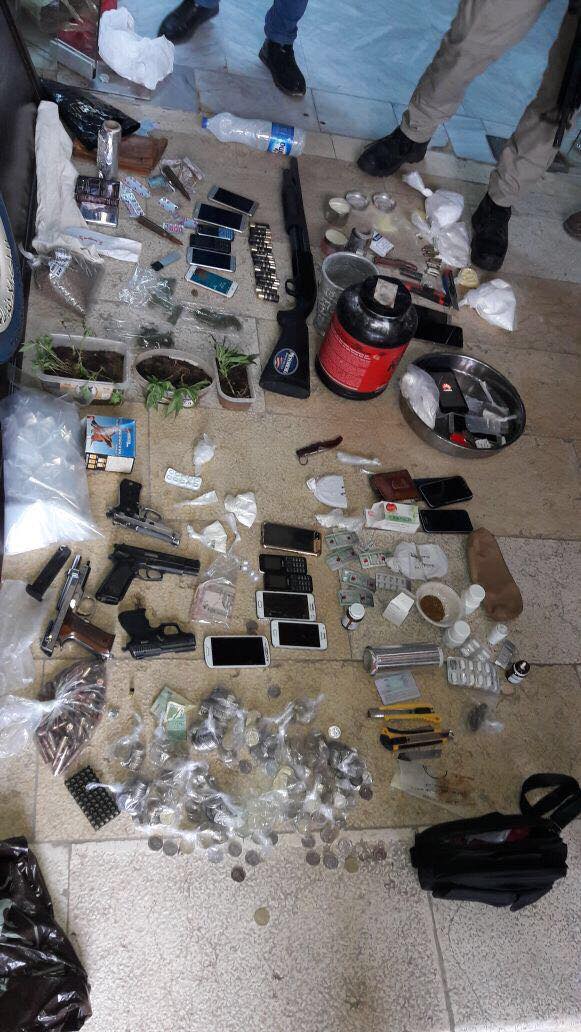 المخدرات تضبط 16 مروجاً بالعاصمة عمان