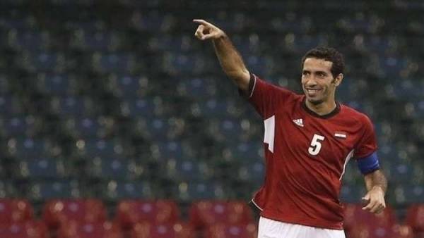 أبو تريكة يتريث في العودة إلى مصر