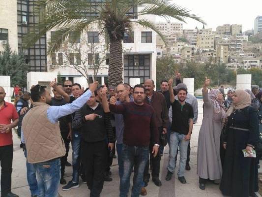 موظفو الأمانة يوضحون سبب تعليق الاعتصام  لتاريخ 1742018