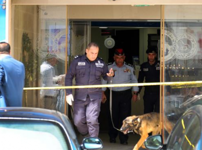 توقيف منفذ السطو على البنك العربي الإسلامي 15 يوما.. تفاصيل