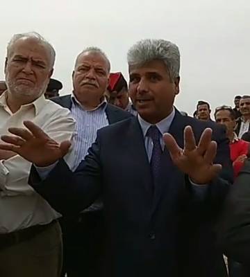 محافظ الزرقاء يشارك بتشييع جثمان محمد خضرة والأهالي يشيدون بأجراءات الداخلية والأجهزة الأمنية ..