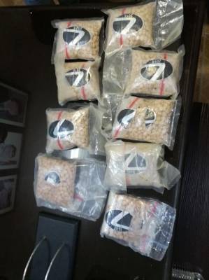 القبض على 10 تجار ومروجي مخدرات