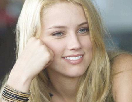 فيديو رد فعل نجمة أمريكية شهيرة بعد أن استمعت لأم كلثوم لأول مرة في الاردن