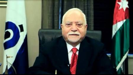 وائل زعرب والاردنية الفرنسية للتأمين.. قصة العاشق الذي حافظ على محبوبته لإكثر من اربعين عاما