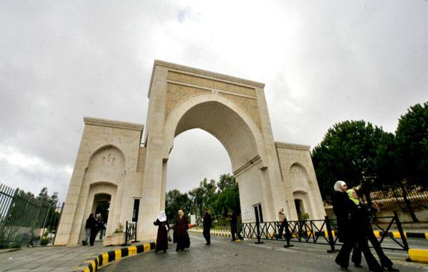 البوليتكنك تفصل طلاب واعضاء مجلس طلبة (وثائق)