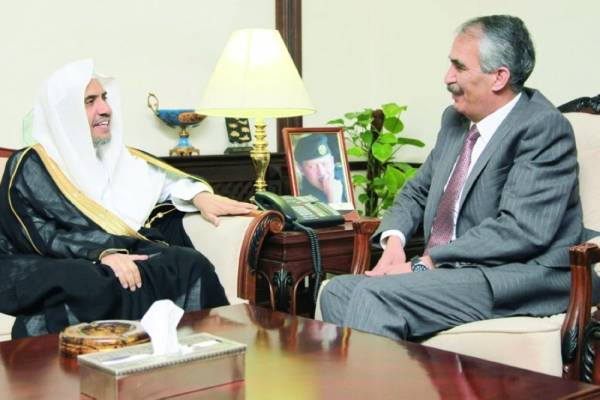 وزير الداخلية: الرؤى الملكية سبب في الاستقرار الأمني والسياسي