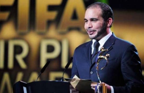 الفيفا يرفع العقوبات عن لاعبي الفيصلي.. والأمير علي يهنئ