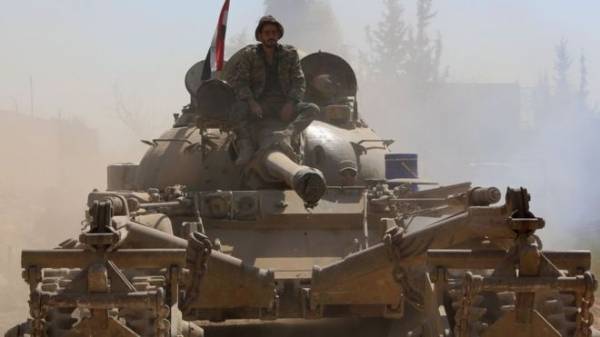 غارات جوية تقتل عشرات المدنيين بمدينة دوما في الغوطة الشرقية