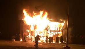 القبض على شخص يعاني من امراض نفسية حاول احراق عدد من المساجد