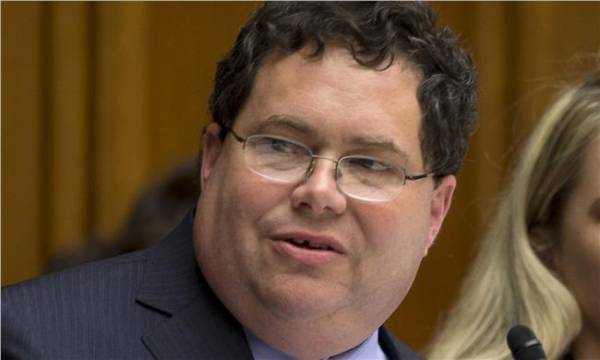 تهمة التحرش تطيح بأحد أعضاء الكونغرس الأمريكي ...فيديو