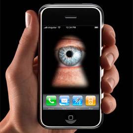 الكل مراقب... تقرير صادم يكشف كيف تتجسس عليك مواقع التواصل... وكيف توقفها