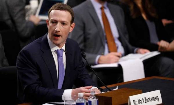 زوكربيرغ يعلن أمام الشيوخ الأمريكي تحمله المسؤولية الكاملة عن التسريبات