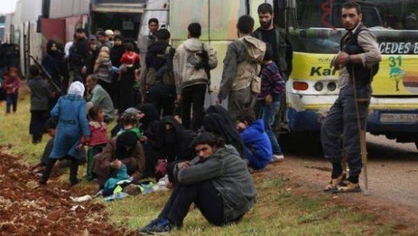 القوات السورية تسيطر على الغوطة الشرقية بالكامل وترفع العلم في دوما