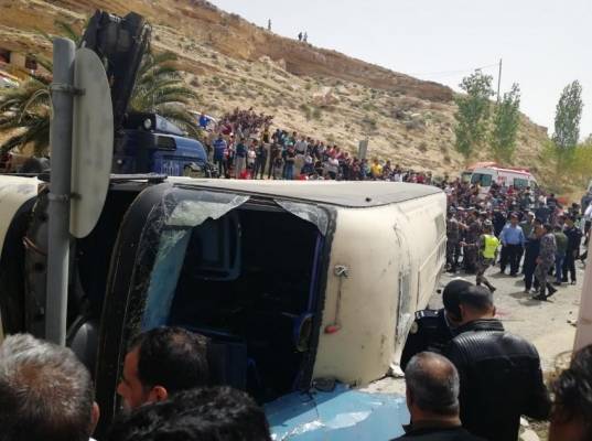 طائرة إخلاء طبي لنقل مصابي حافلة البترا (صور)