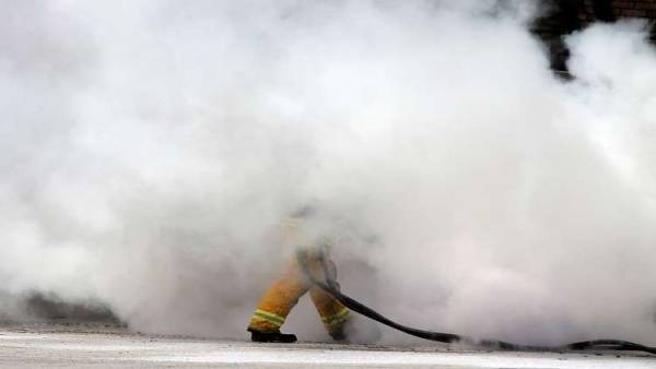 محام أمريكي يحرق نفسه حتى الموت انتصارا للبيئة