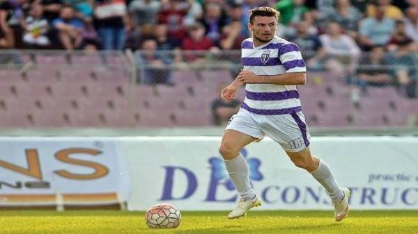 لاعب يسجّل هدفاً... ثم فاجأ الجميع باحتفاله الغريب (شاهد)