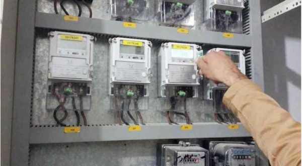 إجراءات حكومية حازمة للحد من سرقة الكهرباء