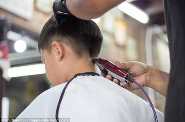 8 شهور سجن ..لحلاق حلق لطفل