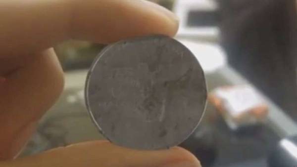 العثور على عملة من المستقبل في المكسيك! (فيديو)